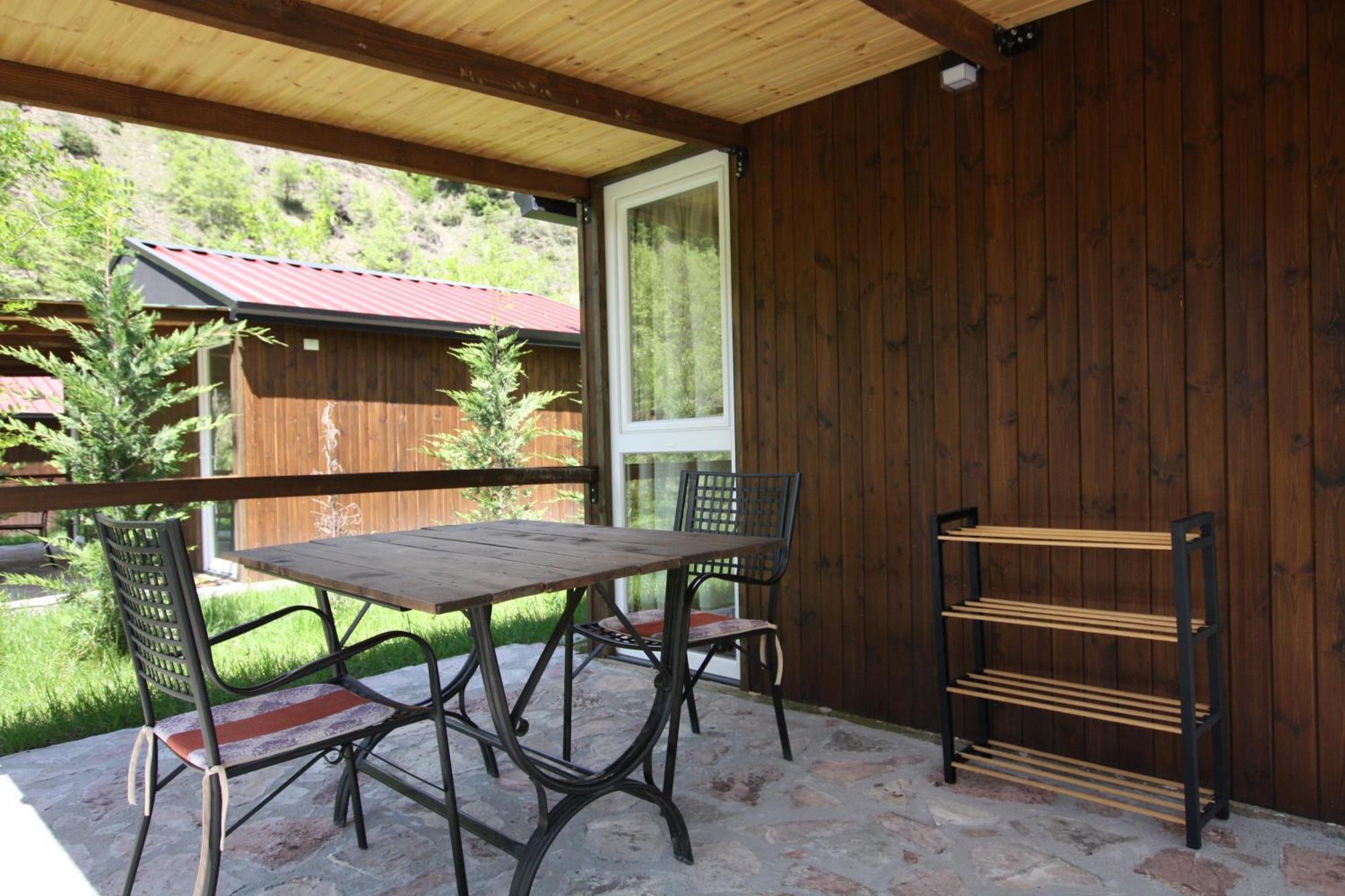 Lugina E Shengjergjit ,Bujtinat Villa Тирана Екстериор снимка